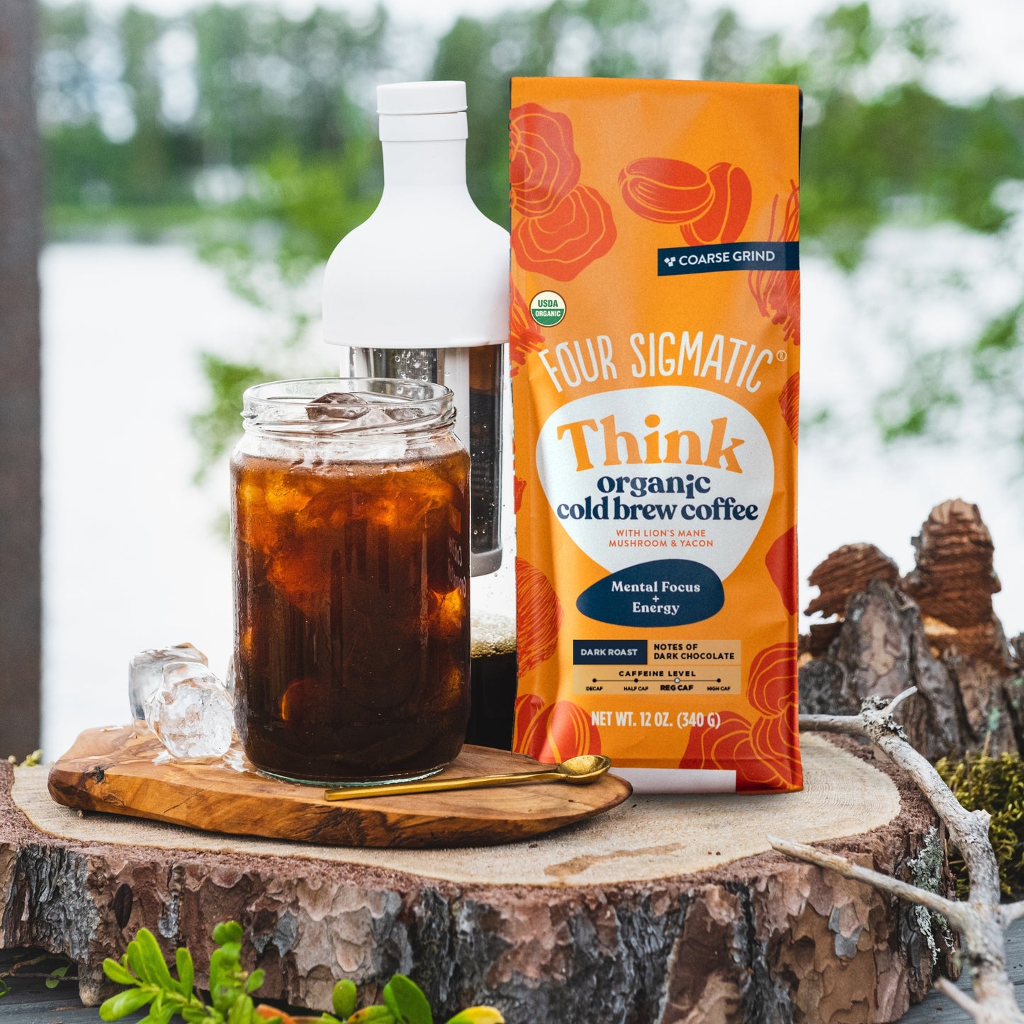 cold-brew-bottle-e7 Cold_Brew_Lifestyle_Photos_Outdoor_2024.jpg