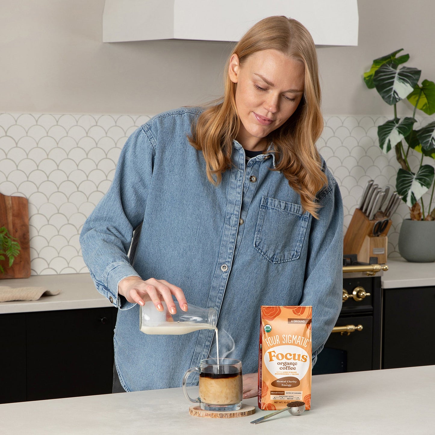 focus-ground-coffee-medium-p7 focus-ground-medium-lifestyle2.jpg